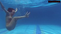 Hot Russian teen Mia Ferrari underwater